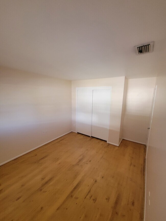 Photo - 5012 21st St W House