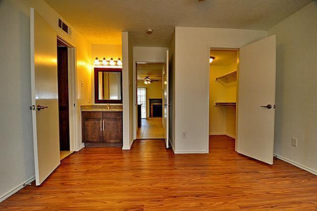 Building Photo - 6910 Skillman St