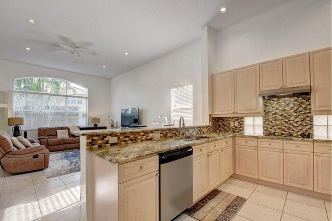 Building Photo - 18700 Ocean Mist Dr