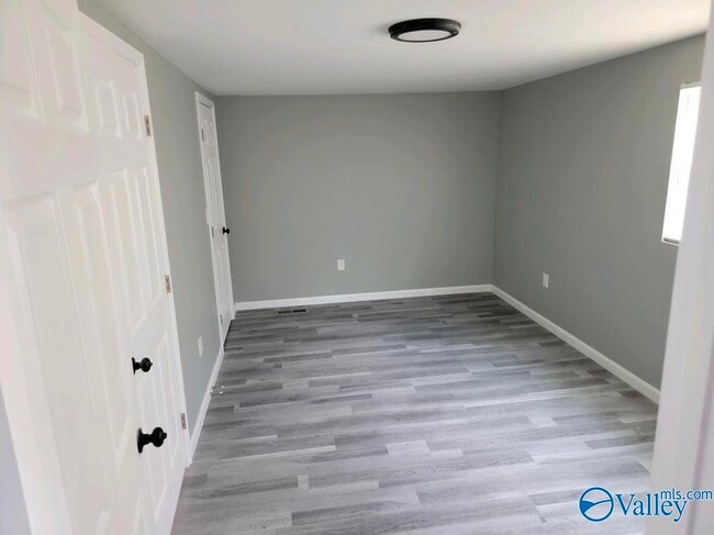 Foto del edificio - 3212 Reynolds Dr NW