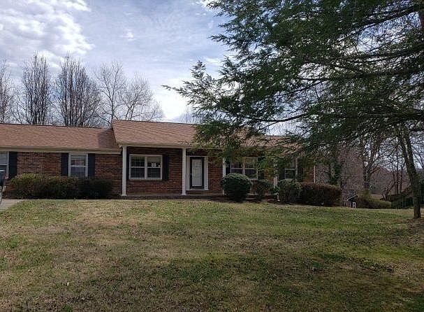 Foto principal - 280 Yeatts Rd