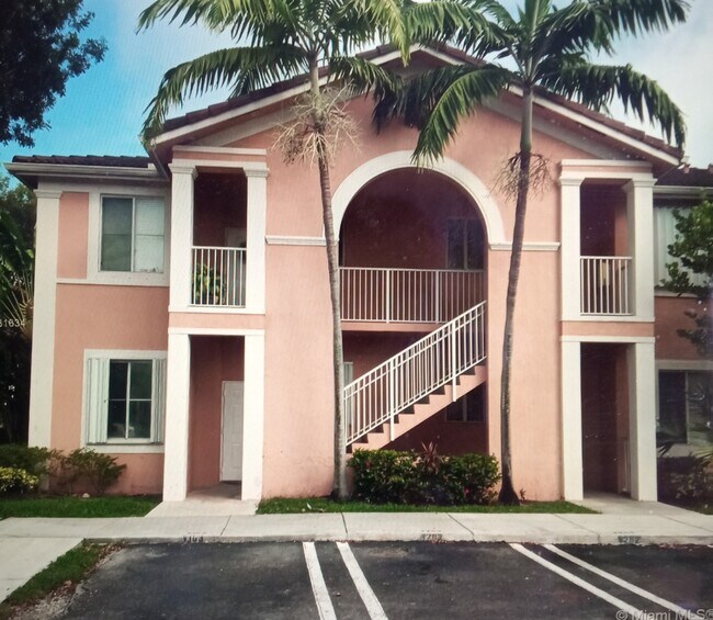 Building Photo - 17800 NW 73rd Ave