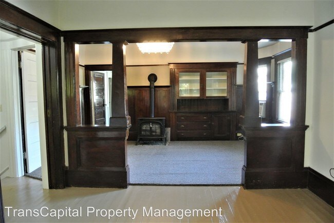Building Photo - 605-607 T St