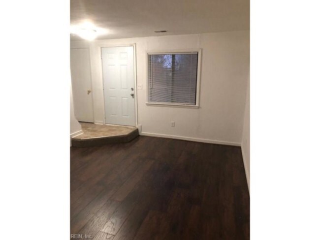 Building Photo - 8411 Boush Creek Ave