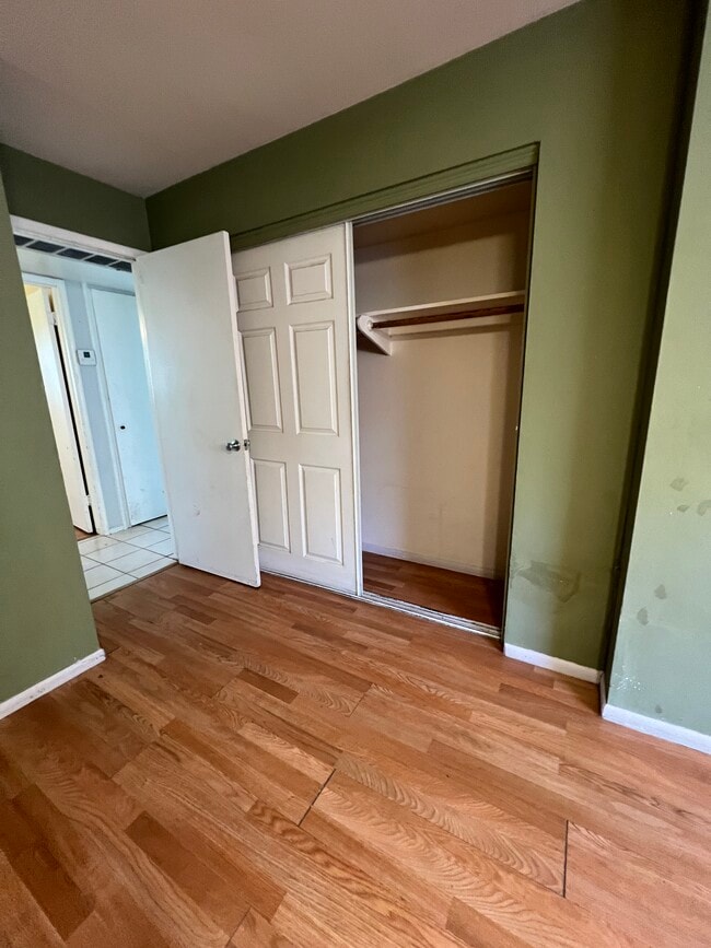 Building Photo - 2015 W Berridge Ln