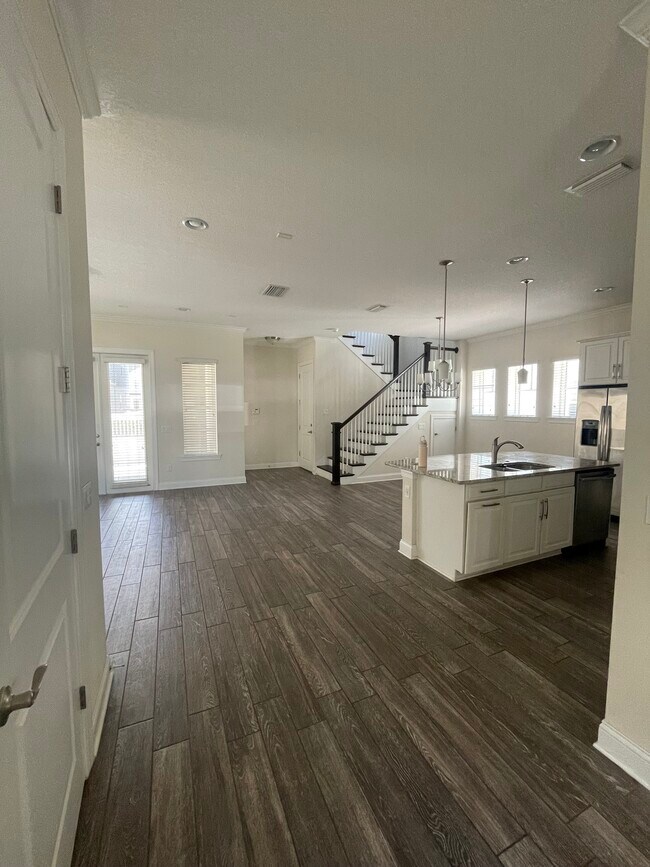 Building Photo - 1354 Cap Rock Dr