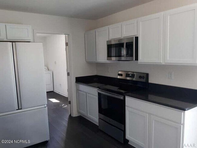 Building Photo - 103 Nugget Trl