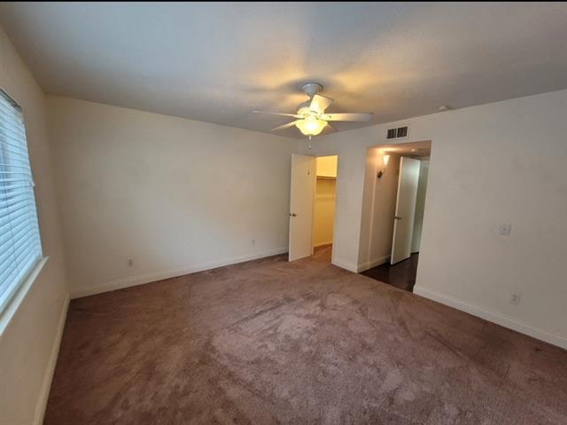 Foto del edificio - 7903 Meadow Park Dr