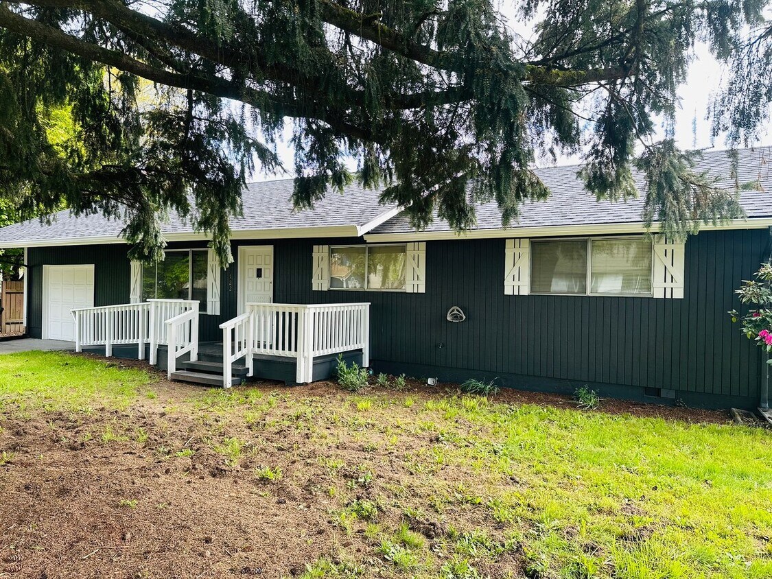 Primary Photo - Charming Beautifully Updated Home w/ RV Pa...