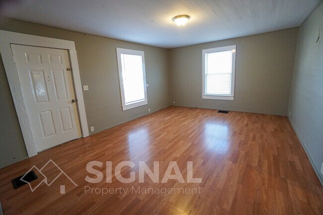 Foto del edificio - 7837 Churchill Drive