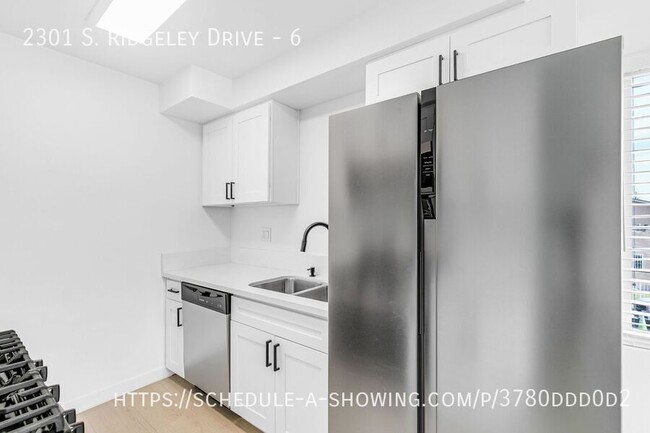 Foto del edificio - 2301 Ridgeley Dr