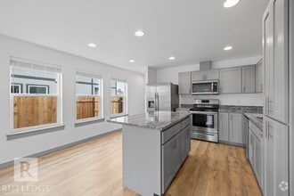 Building Photo - 347 Lozier Ln