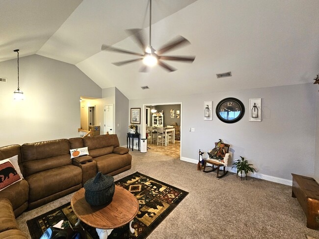 Building Photo - 187 Willowbrook Dr