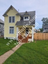 Building Photo - 1133 Edgewater Ave