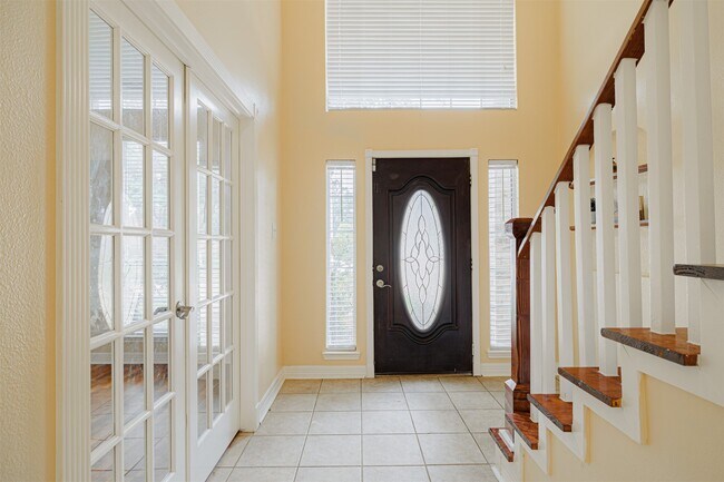 Foto del edificio - 8510 Brighton Lake Ln