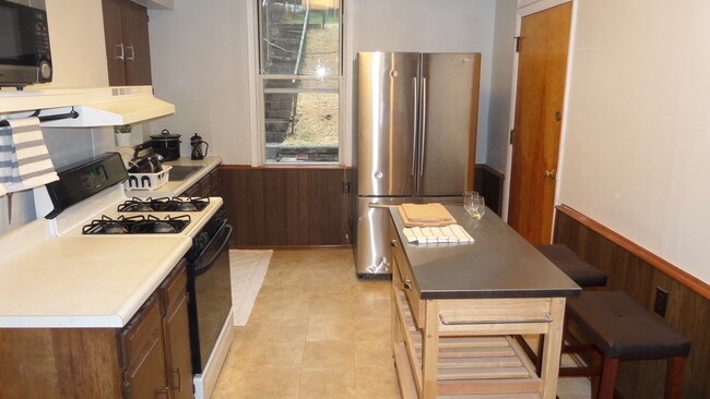 Photo - 84 Wyoming St Apartments