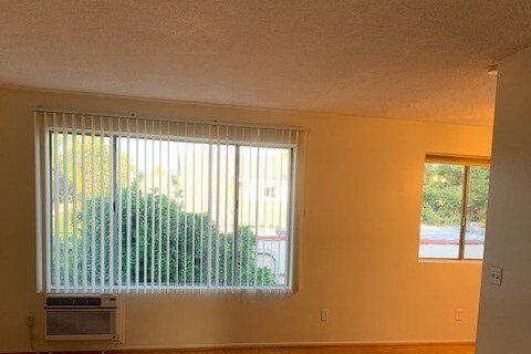 2nd Bedrm - 615 W Dryden St