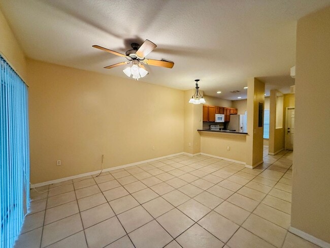Building Photo - 8533 Trail Wind Dr