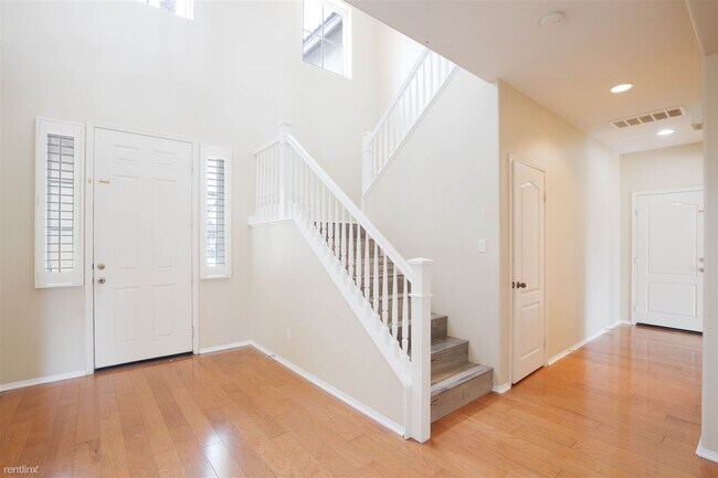 Building Photo - 6 br, 4 bath House - 30825 Park Vista Circle
