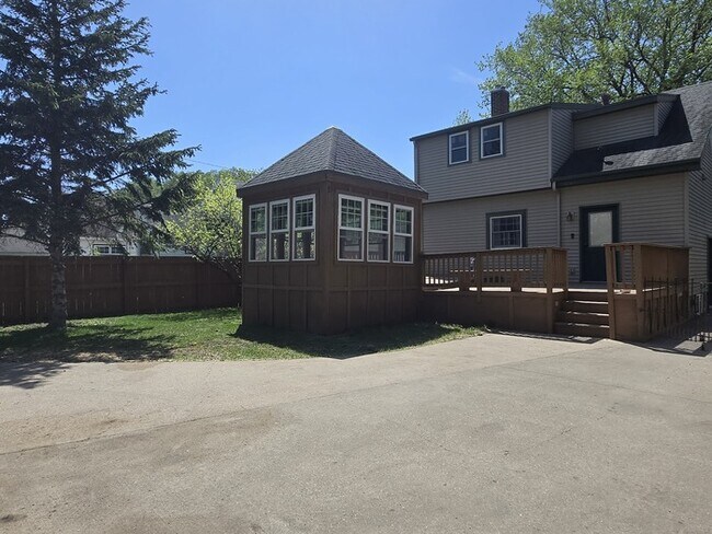Foto del edificio - 1011 Cottonwood St