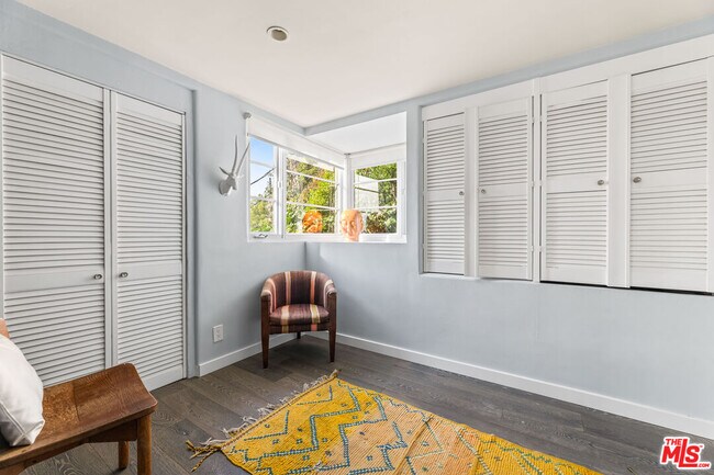 Foto del edificio - 1767 N Orange Grove Ave