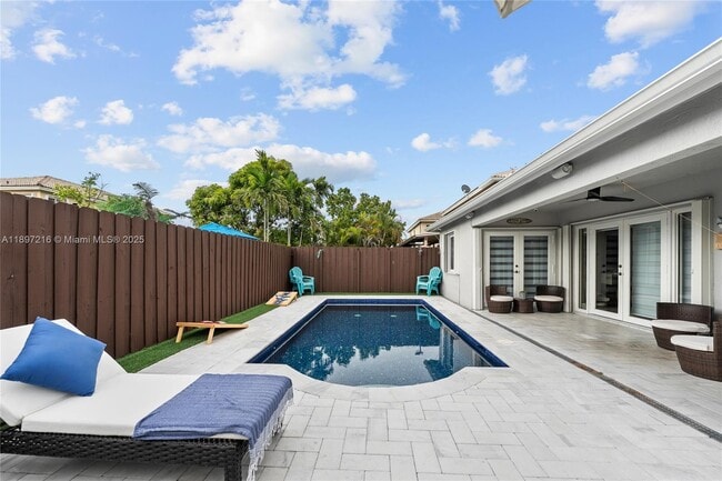 Foto del edificio - 13925 SW 155th Ct