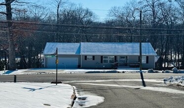 Building Photo - 7520 Jenkins Rd