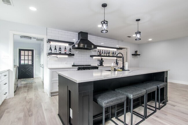 Foto del edificio - 712 Clarence St