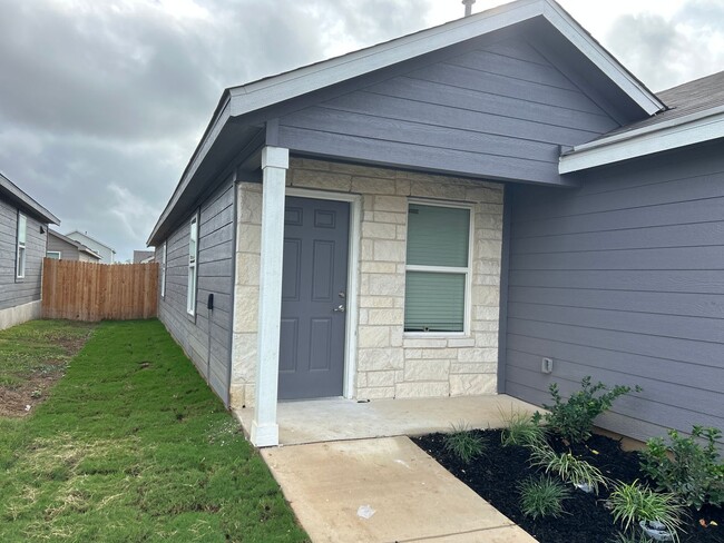 Foto del edificio - VIDA Subdivison - 4bed 2 bath Home