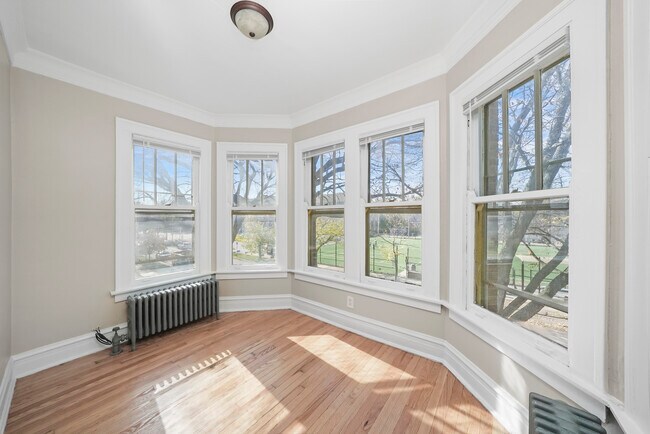 Foto del edificio - 306 S Kenilworth Ave