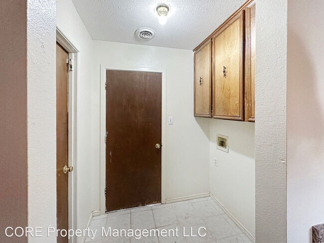 Building Photo - 3 br, 2 bath House - 518 West Cochiti Avenue