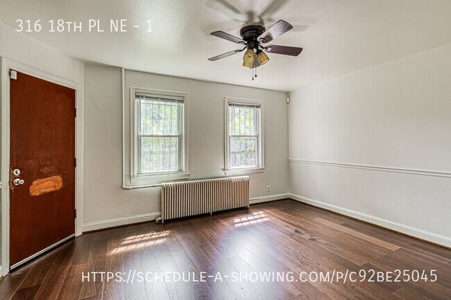 Foto del edificio - 316 18th Pl NE
