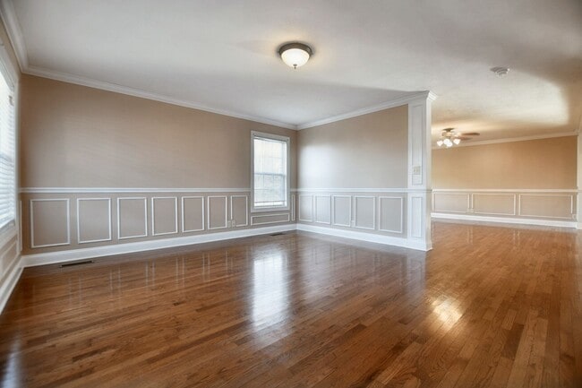 Foto del edificio - Pet Friendly Three Bedroom with Bonus!