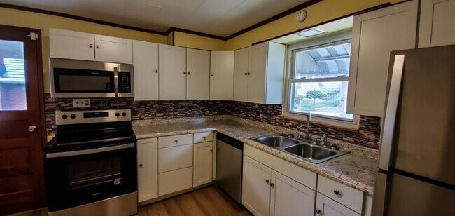 Foto del edificio - 92 Clarendon Ave