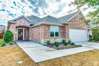 Building Photo - 1605 Cedar Crest Dr