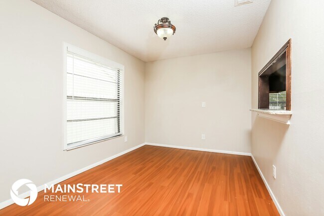 Foto del edificio - 1932 Tindaro Dr