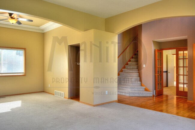 Building Photo - Sprawling Liberty Lake Home