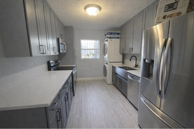 Kitchen - 1744 SW 3rd St