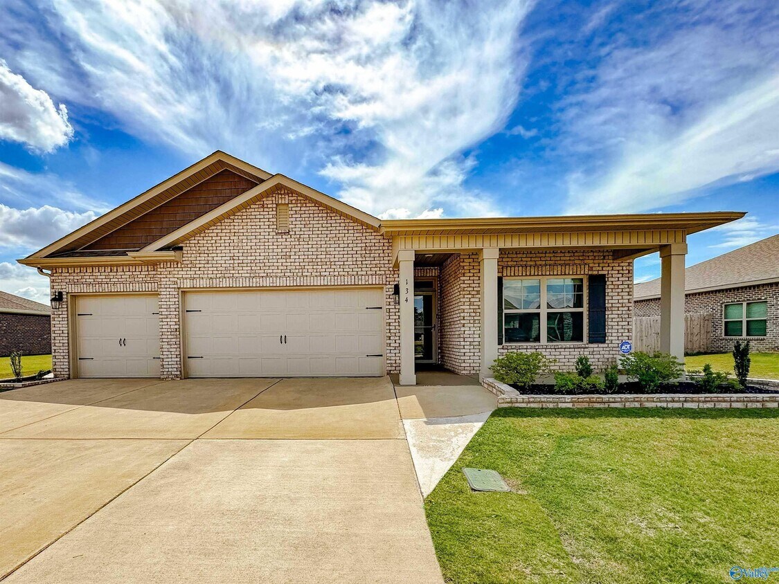 Foto principal - 134 Barn Trail Way
