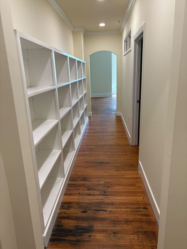 Foto del edificio - 525 E Grace St