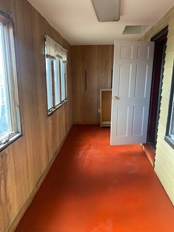 Building Photo - 901 Saratoga St