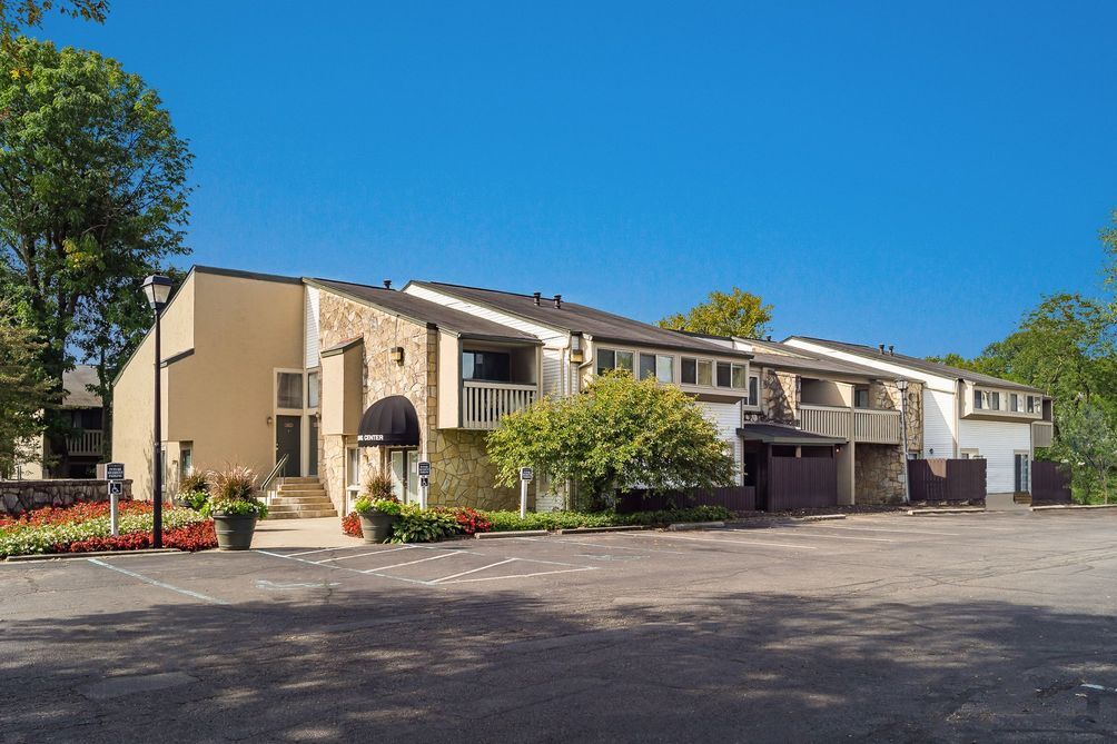 Cornerstone Crossing Apartments in Columbus, OH