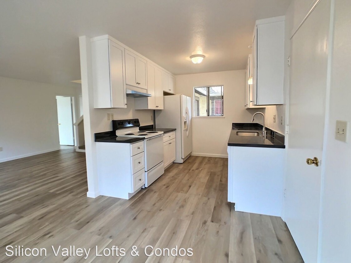 Primary Photo - 3 br, 2 bath House - 273 Blossom Hill Rd.