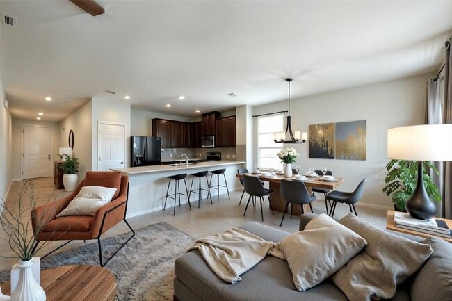 Building Photo - 7300 Altidore Dr