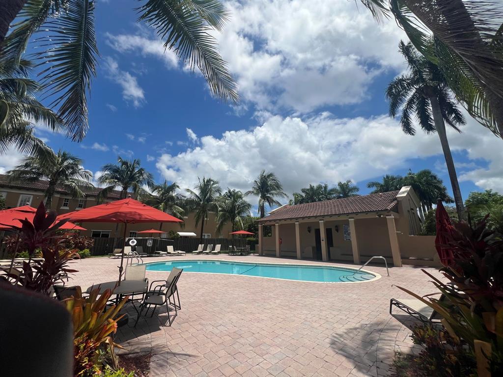 Foto principal - 8657 Blaze Ct