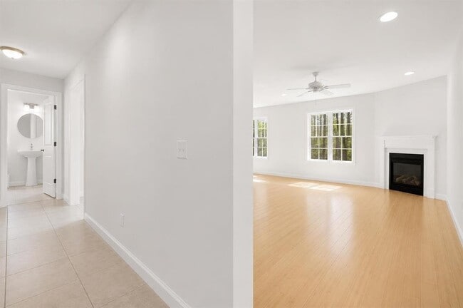 Building Photo - 51 Blacksmith Dr