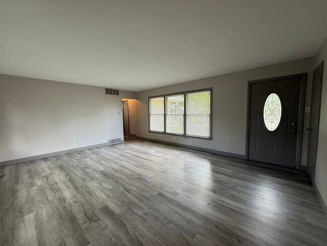Foto del edificio - South Shores Ranch!  2 Bedroom, 1 Bath Rea...