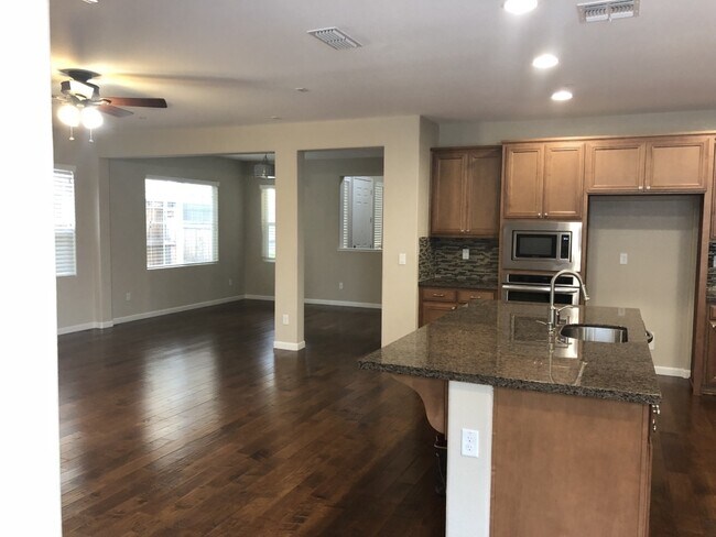 Building Photo - 5 bedroom Whitney Ranch Beauty! Walking di...