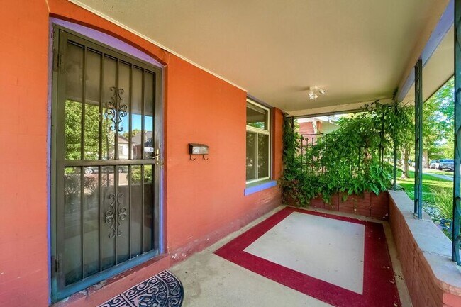 Foto del edificio - 4044 Shoshone St