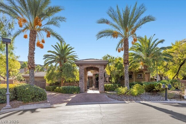 Building Photo - 514 Mandalay Ct